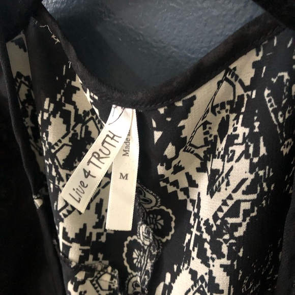 Allover Pattern Kimono - Picture 3 of 4